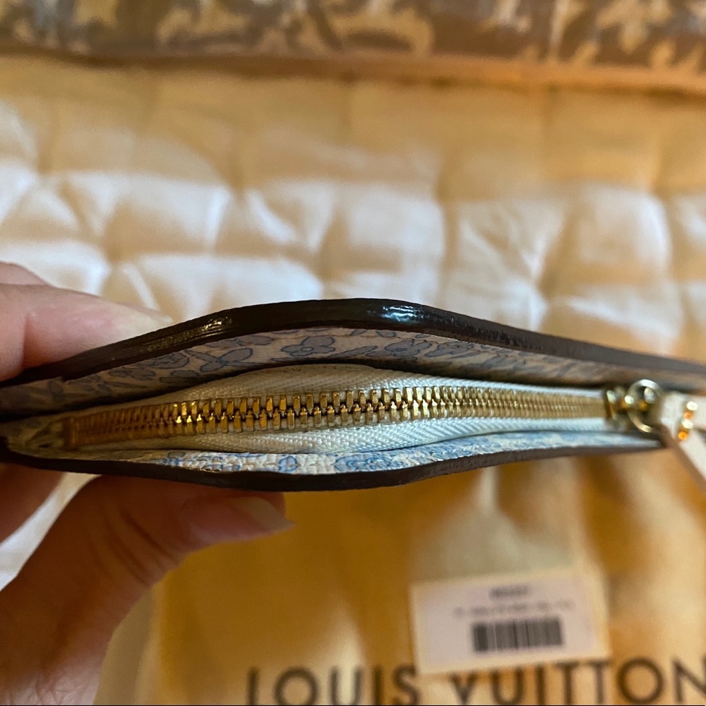 🌸Louis Vuitton LE Insolite Wallet🌸 - Picture 10 of 16